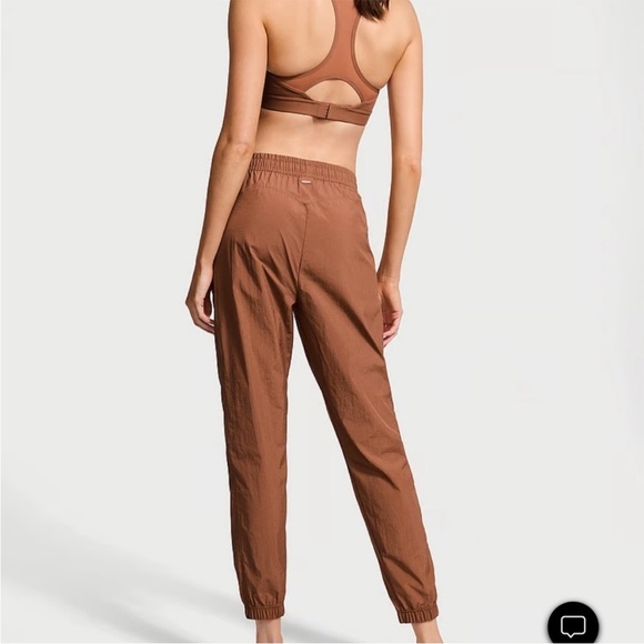 NWOT Victoria Secret Parachute Weekend Jogger Sz Small Caramel Lightweight Nylon - Picture 3 of 15